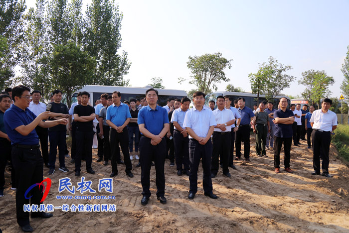 全市環(huán)境攻堅(jiān)現(xiàn)場會(huì)在我縣召開
