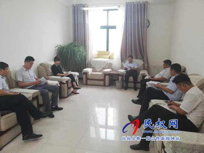 我縣各單位、各鄉(xiāng)鎮(zhèn)（街道辦）迅速傳達(dá)貫徹全縣全面提升脫貧攻堅(jiān)質(zhì)量決戰(zhàn)決
