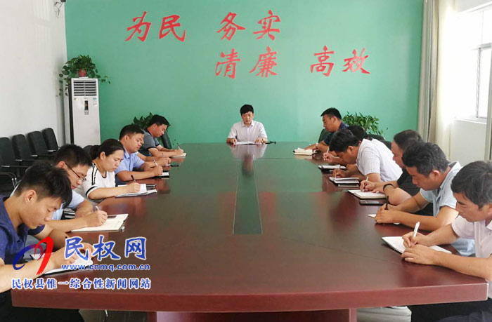 我縣各單位、各鄉(xiāng)鎮(zhèn)（街道辦）迅速傳達(dá)貫徹全縣全面提升脫貧攻堅(jiān)質(zhì)量決戰(zhàn)決