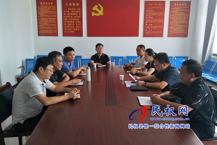 我縣各單位、各鄉(xiāng)鎮(zhèn)（街道辦）迅速傳達(dá)貫徹全縣全面提升脫貧攻堅(jiān)質(zhì)量決戰(zhàn)決