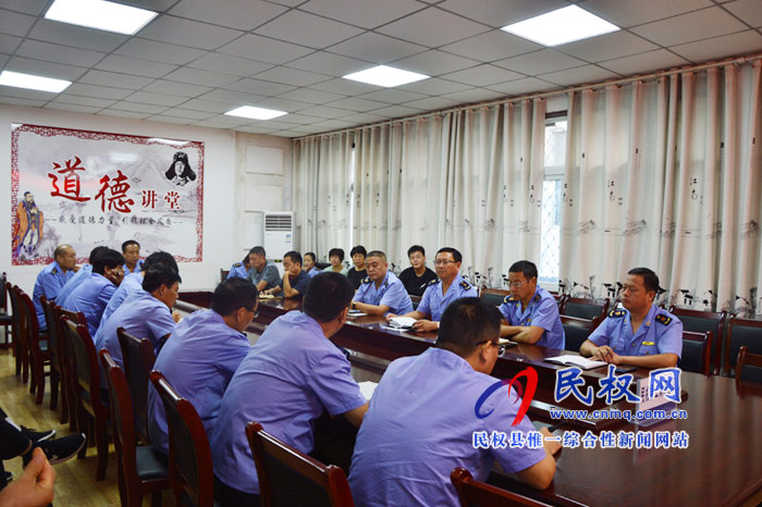我縣各單位、各鄉(xiāng)鎮(zhèn)（街道辦）迅速傳達(dá)貫徹全縣全面提升脫貧攻堅(jiān)質(zhì)量決戰(zhàn)決