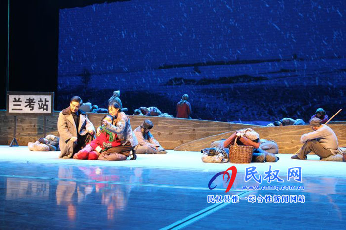 大型豫劇現(xiàn)代戲《焦裕祿》巡回演出在我縣人民藝術中心隆重舉行 大型豫劇現(xiàn)代戲《焦裕祿》巡回演出在我縣人民藝術中心隆重舉行