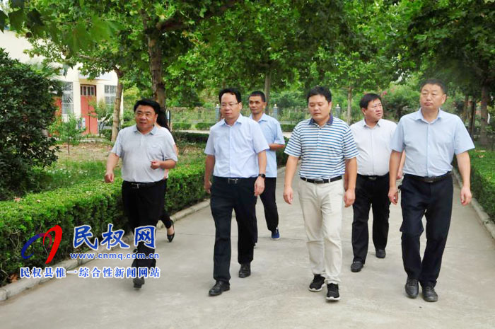 省市專家調(diào)研我縣創(chuàng)建國(guó)家園林縣城評(píng)審工作 省市專家調(diào)研我縣創(chuàng)建國(guó)家園林縣城評(píng)審工作