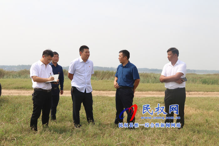 蘭考縣農(nóng)林畜牧局林業(yè)中心考察組蒞臨我縣參觀(guān)考察林下經(jīng)濟(jì) 蘭考縣農(nóng)林畜牧局林業(yè)中心考察組蒞臨我縣參觀(guān)考察林下經(jīng)濟(jì)