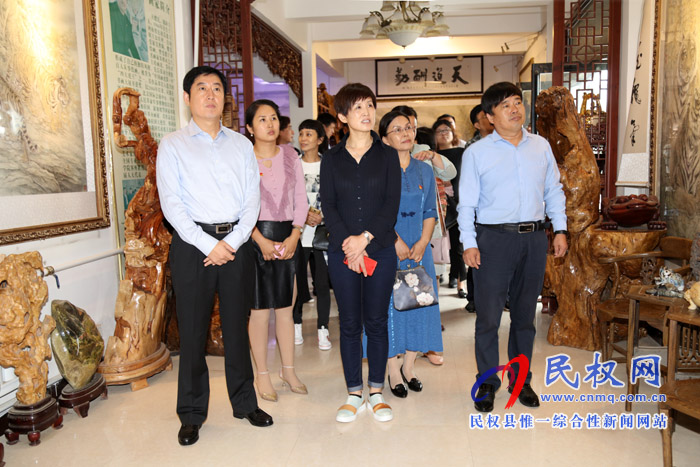 市社科聯(lián)到我縣調(diào)研社會(huì)科學(xué)普及基地建設(shè)工作