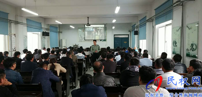 縣住建局普及消防施工安全知識(shí) 增強(qiáng)應(yīng)急搶險(xiǎn)能力 縣住建局普及消防施工安全知識(shí) 增強(qiáng)應(yīng)急搶險(xiǎn)能力