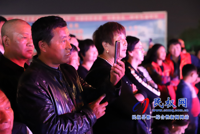 民權(quán)縣:慶祝國慶節(jié) ?志愿服務(wù)伴你行 民權(quán)縣:慶祝國慶節(jié) ?志愿服務(wù)伴你行