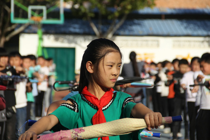 民權(quán)縣實(shí)驗(yàn)小學(xué)大型團(tuán)體操排練進(jìn)行時 民權(quán)縣實(shí)驗(yàn)小學(xué)大型團(tuán)體操排練進(jìn)行時