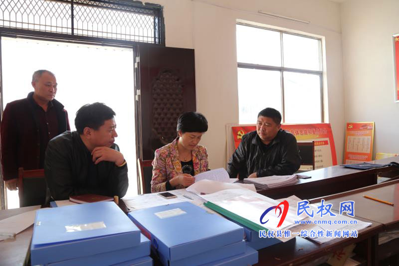 縣人大常委會主任周燕到老顏集鄉(xiāng)督導脫貧攻堅、人居環(huán)境衛(wèi)生整治等工作