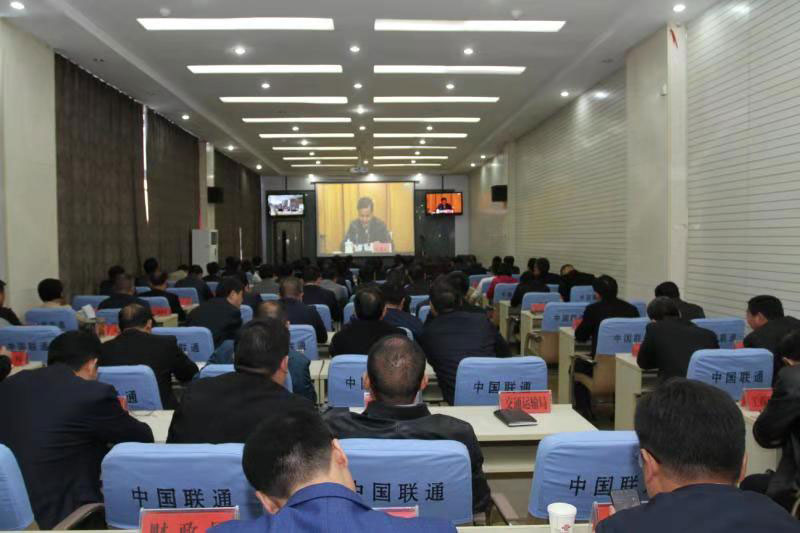 我縣收聽收看全國脫貧攻堅(jiān)先進(jìn)事跡巡回報(bào)告會(huì) 我縣收聽收看全國脫貧攻堅(jiān)先進(jìn)事跡巡回報(bào)告會(huì)