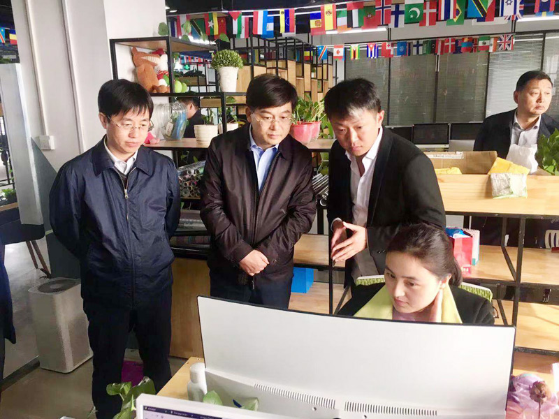 縣委副書記、縣長張團結(jié)帶隊赴豫發(fā)集團開展招商活動