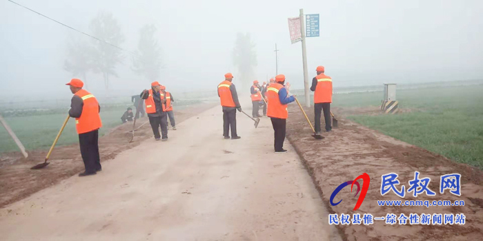 孫六鎮(zhèn)召開農(nóng)村“四好公路”護路員現(xiàn)場培訓會 孫六鎮(zhèn)召開農(nóng)村“四好公路”護路員現(xiàn)場培訓會