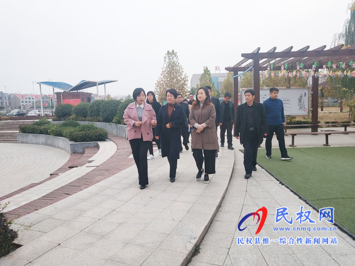 民權(quán)縣幼兒園迎接民權(quán)縣“省衛(wèi)生縣城屆滿復(fù)核”專家組 來(lái)園檢查工作 民權(quán)縣幼兒園迎接民權(quán)縣“省衛(wèi)生縣城屆滿復(fù)核”專家組 來(lái)園檢查工作