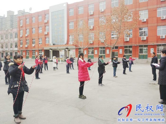 民權(quán)縣實(shí)驗(yàn)小學(xué)舉行跳繩比賽活動 民權(quán)縣實(shí)驗(yàn)小學(xué)舉行跳繩比賽活動