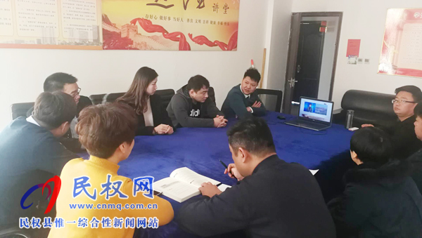 我縣各鄉(xiāng)鎮(zhèn)（街道辦）、縣直各單位認(rèn)真組織全體干部集中收聽(tīng)收看慶祝改革開(kāi)放40周年大會(huì)