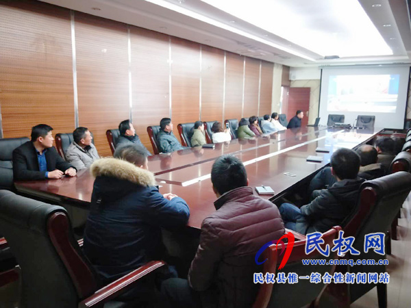 我縣各鄉(xiāng)鎮(zhèn)（街道辦）、縣直各單位認(rèn)真組織全體干部集中收聽(tīng)收看慶祝改革開(kāi)放40周年大會(huì)