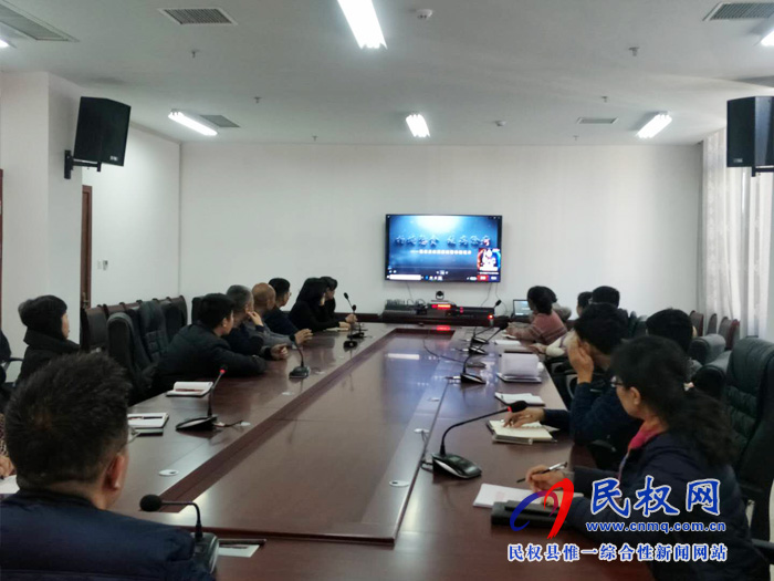 縣農(nóng)業(yè)畜牧局集中觀(guān)看警示教育專(zhuān)題片《拍蠅懲貪祛病除疴》