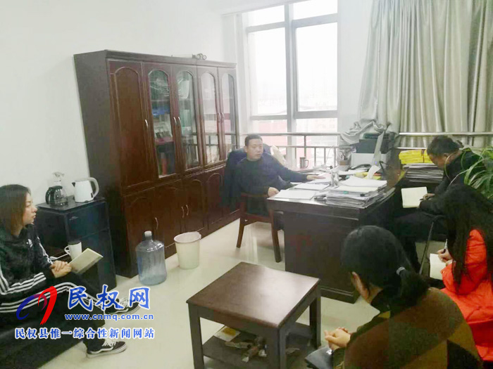 我縣各單位、各鄉(xiāng)鎮(zhèn)（街道辦）迅速傳達貫徹經(jīng)濟工作會議和“講政治、勇?lián)?dāng)、馬上就辦、一抓到底”活動精神