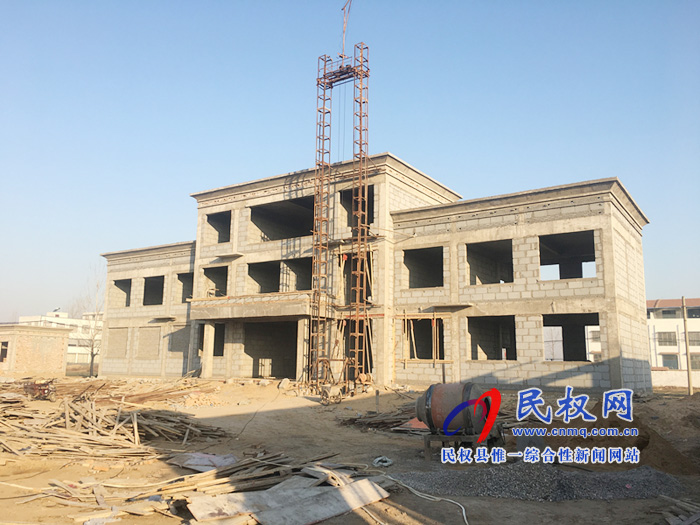 財(cái)政局實(shí)地調(diào)研雙塔鄉(xiāng)派出所建設(shè)項(xiàng)目