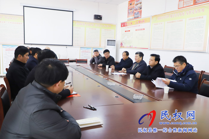 市人大常委會常務(wù)副主任、市總工會主席劉沛到白云寺鎮(zhèn)開展“三五”基層工作日活動