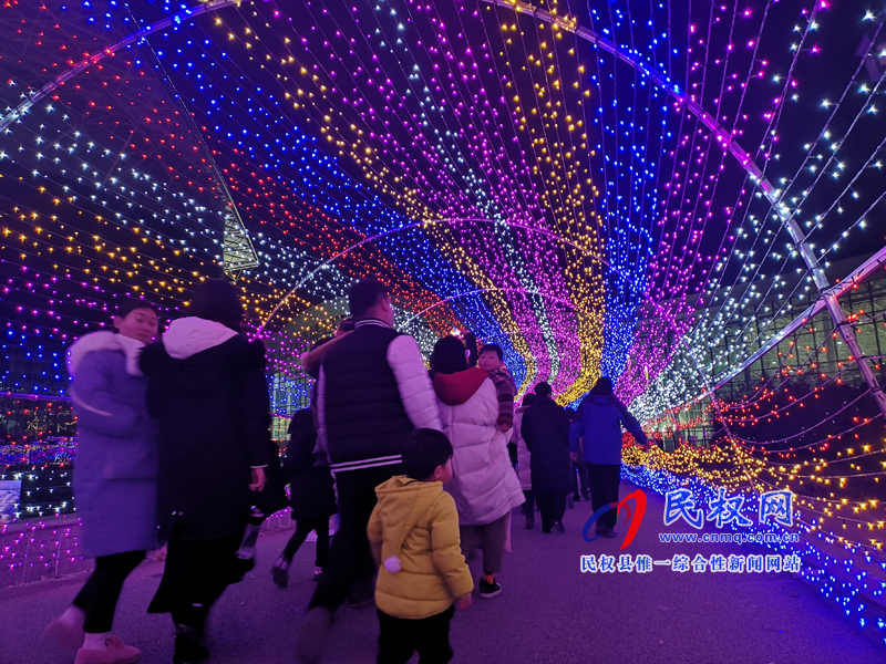 游園賞燈過新年 我縣燈展文化活動(dòng)將持續(xù)至2月20日 游園賞燈過新年 我縣燈展文化活動(dòng)將持續(xù)至2月20日