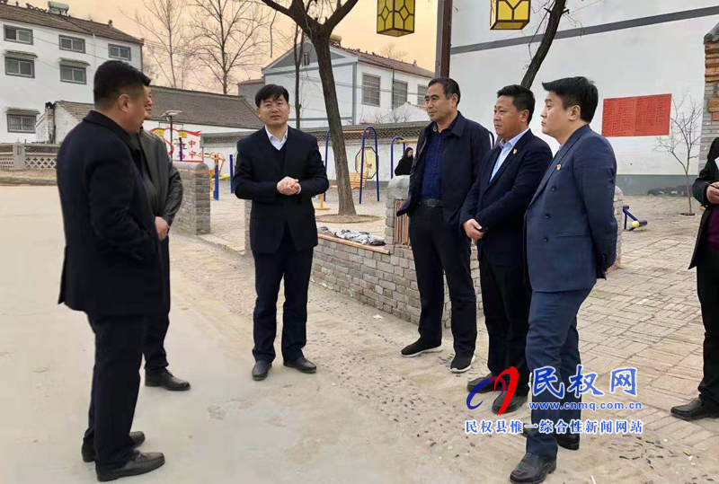 縣委副書記、縣長(zhǎng)張團(tuán)結(jié)到部分鄉(xiāng)鎮(zhèn)街道辦督導(dǎo)脫貧攻堅(jiān)和鄉(xiāng)村振興工作