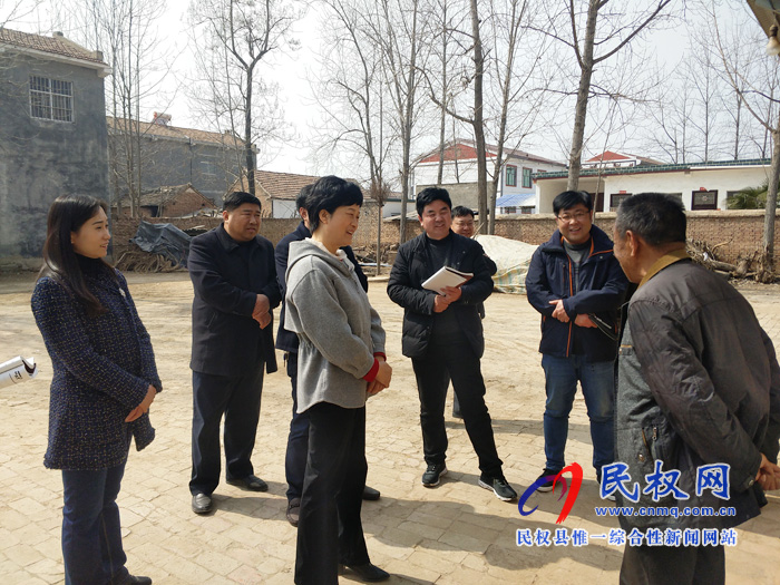 縣人大常委會(huì)主任周燕、副縣長朱琳到老顏集鄉(xiāng)督導(dǎo)脫貧攻堅(jiān)工作