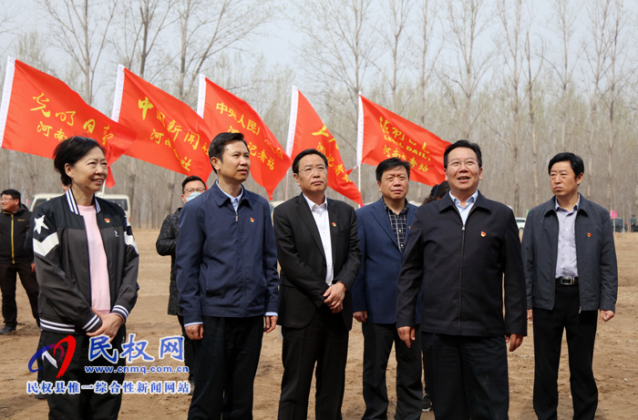 共植媒體林 同迎故道春——省委常委、宣傳部長(zhǎng)江凌蒞民植新綠、造“媒林”