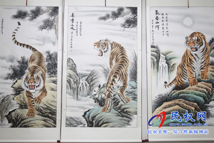 中國畫虎第一村：河南26歲小伙直播賣畫，一場賣出40多幅