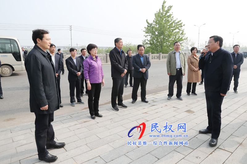 全市國(guó)土綠化觀摩團(tuán)來(lái)我縣觀摩 全市國(guó)土綠化觀摩團(tuán)來(lái)我縣觀摩