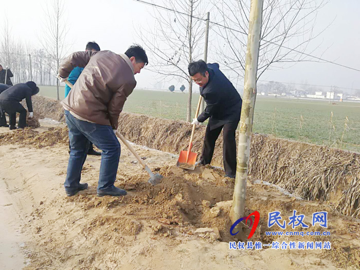 王莊寨鎮(zhèn):推進(jìn)國(guó)土綠化 打造美麗鄉(xiāng)村 王莊寨鎮(zhèn):推進(jìn)國(guó)土綠化 打造美麗鄉(xiāng)村
