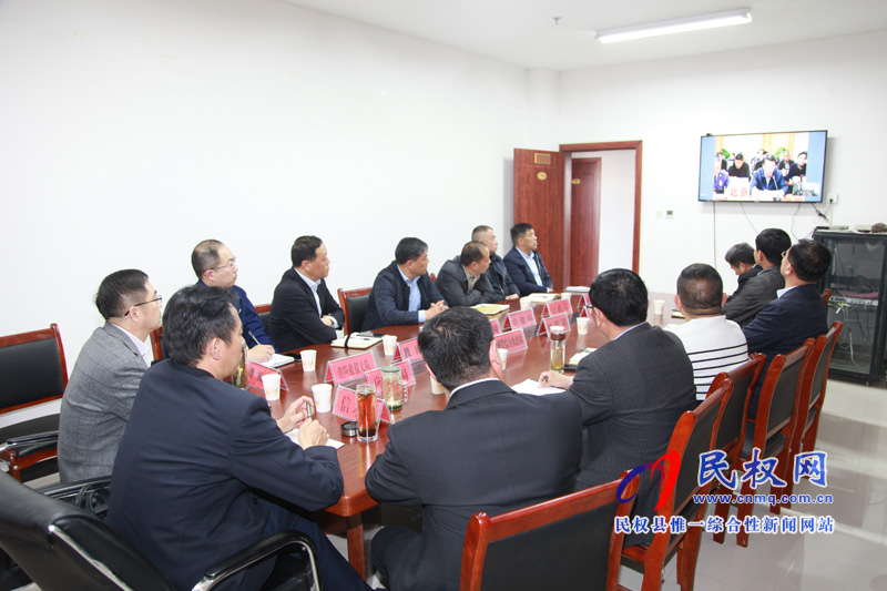 我縣組織收聽收看國務(wù)院安委辦“防風(fēng)險保平安迎大慶”消防安全執(zhí)法檢查專項行動動員部署視頻會議 我縣組織收聽收看國務(wù)院安委辦“防風(fēng)險保平安迎大慶”消防安全執(zhí)法檢查專項行動動員部署視頻會議