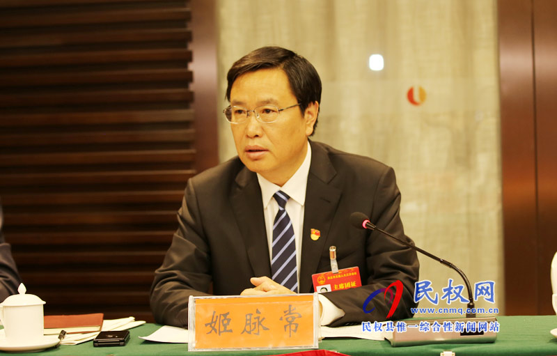 市政協(xié)主席曾昭寶參加民權(quán)代表團(tuán)審議市政府工作報(bào)告和計(jì)劃、財(cái)政工作報(bào)告