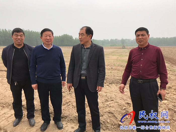 商丘農(nóng)業(yè)農(nóng)村局領(lǐng)導(dǎo)蒞臨民權(quán)檢查指導(dǎo)稻魚(yú)綜合種養(yǎng)產(chǎn)業(yè)發(fā)展情況