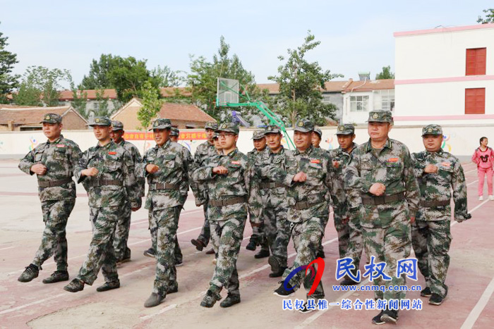 老顏集鄉(xiāng):開展基干民兵點(diǎn)驗(yàn)活動(dòng) 老顏集鄉(xiāng):開展基干民兵點(diǎn)驗(yàn)活動(dòng)