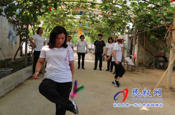 人和鎮(zhèn)舉辦“不忘初心 暢游美麗人和” 主題徒步健身活動