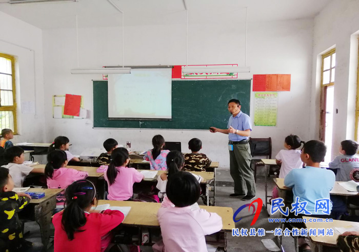 北關(guān)鎮(zhèn)官莊小學農(nóng)村教育的堅守者 北關(guān)鎮(zhèn)官莊小學農(nóng)村教育的堅守者