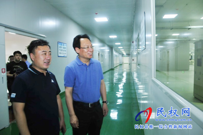縣委常委、常務(wù)副縣長李啟峰深入企業(yè)檢查安全生產(chǎn)工作