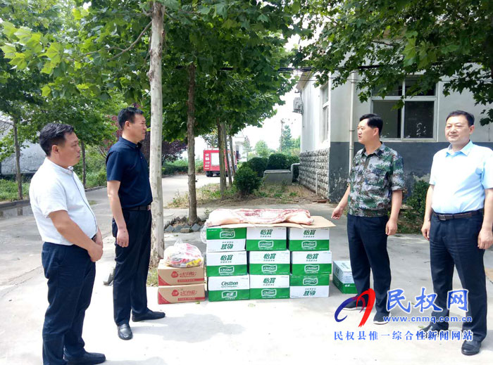 縣人社局局長(zhǎng)司永福到孫六鎮(zhèn)督導(dǎo)慰問(wèn)秸稈禁燒工作 縣人社局局長(zhǎng)司永福到孫六鎮(zhèn)督導(dǎo)慰問(wèn)秸稈禁燒工作