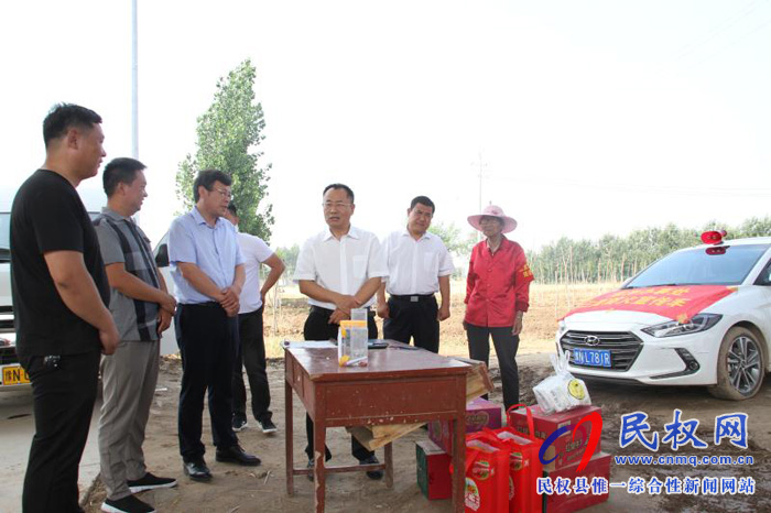 縣政協(xié)主席周明河到綠洲街道辦督導“三夏”麥收及秸稈禁燒工作 縣政協(xié)主席周明河到綠洲街道辦督導“三夏”麥收及秸稈禁燒工作