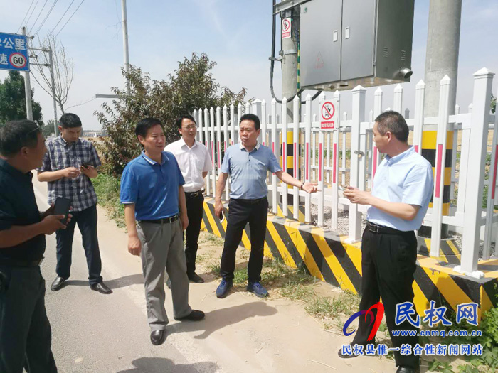 市發(fā)改委、市供電公司聯合對民權縣農網改造項目進行檢查驗收