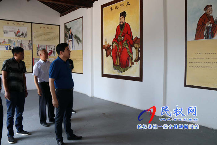 縣政府辦公室黨組書記、主任薛坤帶隊(duì)到幫扶聯(lián)系村史村鋪村開展幫扶工作