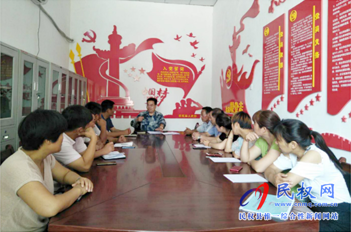 縣委常委、縣人武部政委江靜亞到雙塔鎮(zhèn)牛牧崗村開展軍民黨建活動