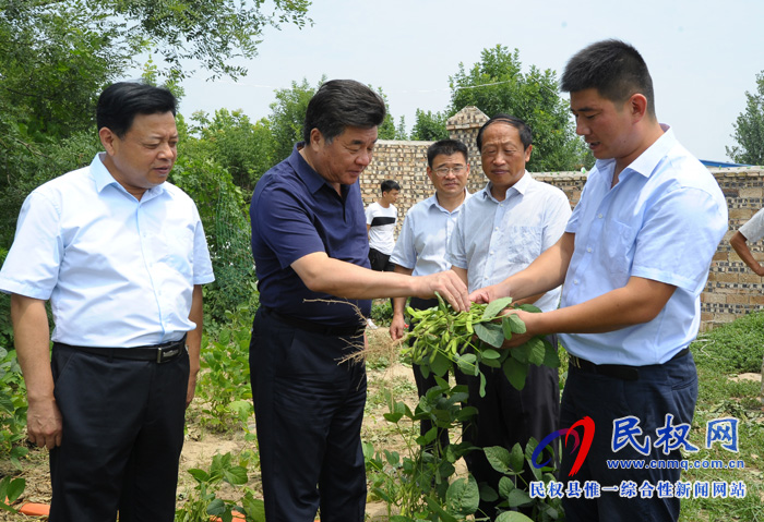 市人大常委會(huì)副主任、市總工會(huì)主席劉沛到白云寺鎮(zhèn)開展三五基層工作日走訪活動(dòng)