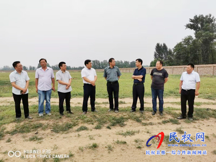 省畜牧局畜牧處處長(zhǎng)高永革調(diào)研民權(quán)畜牧業(yè) 省畜牧局畜牧處處長(zhǎng)高永革調(diào)研民權(quán)畜牧業(yè)