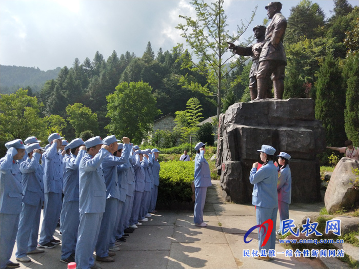 民權高新區(qū)組織非公企業(yè)開展“不忘初心，牢記使命”紅色主題教育實踐活動