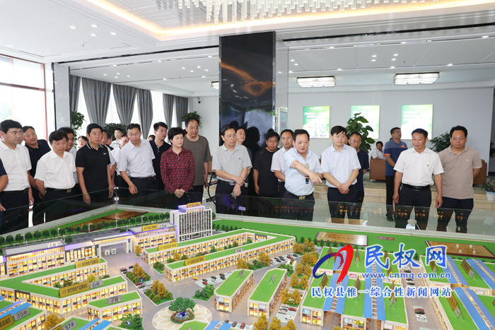 我縣開展2019年上半年鄉(xiāng)鎮(zhèn)重點(diǎn)工作巡查觀摩活動 我縣開展2019年上半年鄉(xiāng)鎮(zhèn)重點(diǎn)工作巡查觀摩活動