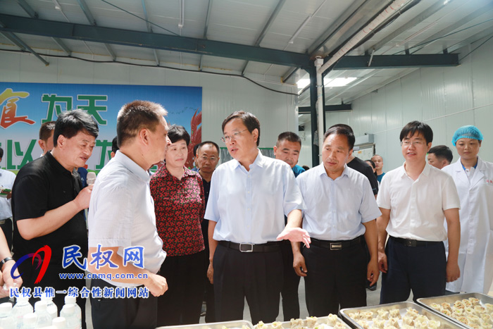 我縣開展2019年上半年鄉(xiāng)鎮(zhèn)重點(diǎn)工作巡查觀摩活動 我縣開展2019年上半年鄉(xiāng)鎮(zhèn)重點(diǎn)工作巡查觀摩活動