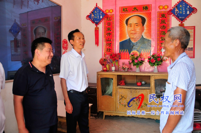 縣委常委、副縣長信木祥“八一”前夕走訪慰問復(fù)退、復(fù)員軍人