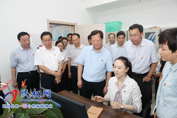 省委常委、省紀(jì)委書(shū)記、省監(jiān)委主任任正曉到民權(quán)調(diào)研